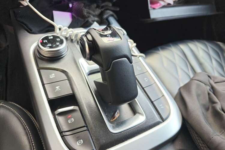 Used Tank 300 2023 Off-Road Edition 2.0T Challenger Gear Lever