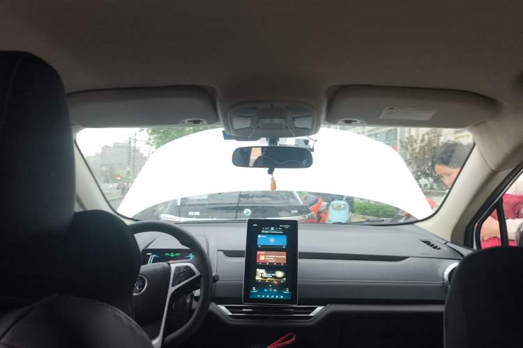 Used BYD Yuan New Energy 2019 EV535 Smart Connect Trendsetting Model Headliner