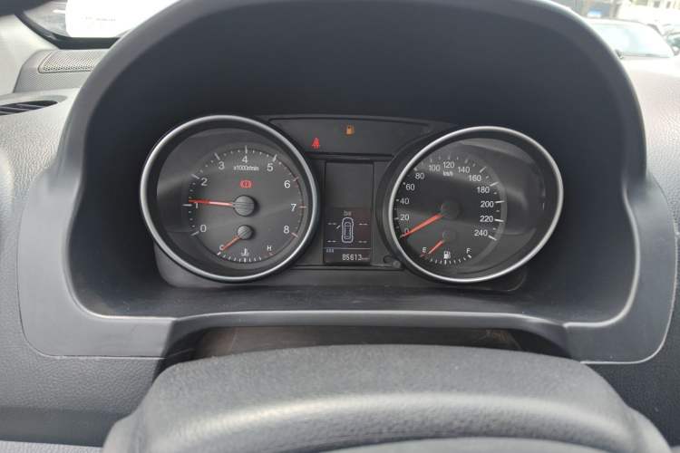 Used Haval H6 2015 Upgraded Model 1.5T Manual Two-Wheel Drive Elite Version