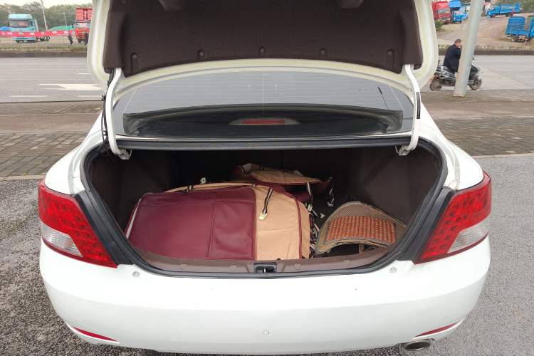 Used Zotye Z300 2014 1.5L Urban Edition Manual Luxury Model