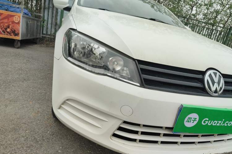 Used Volkswagen Jetta 2013 1.6L Manual Fashion Edition
