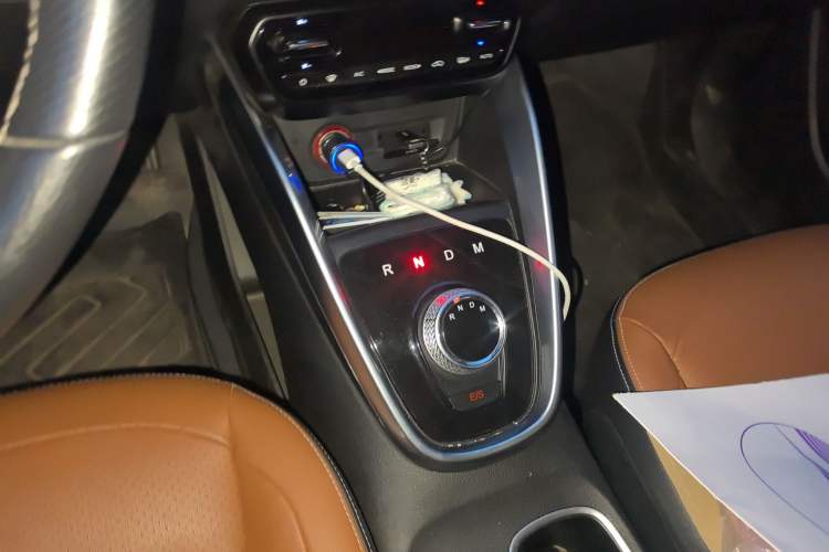 Used Baojun 510 2017 1.5L Automatic Luxury Model Gear Lever