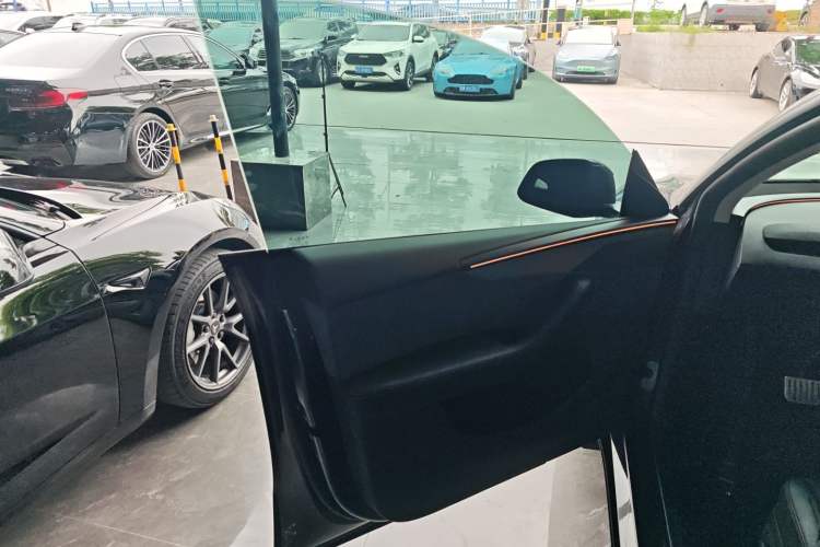 Used Tesla Model Y 2025 Long-Range All-Wheel Drive First Edition