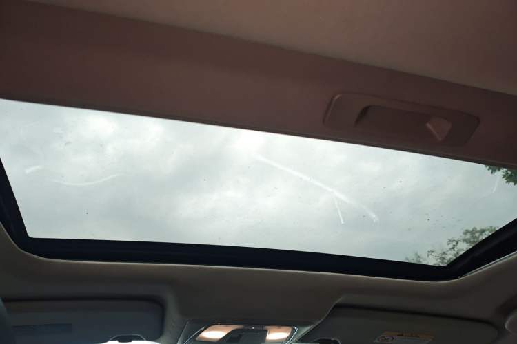 Used Venucia T90 2017 2.0L CVT Smart Edition
