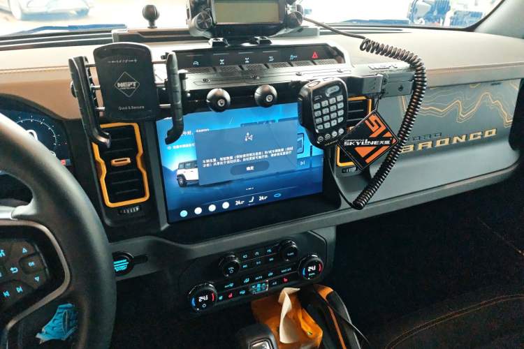 Used Ford Bronco 2024 2.3T Wilderness Audio And AC Panel