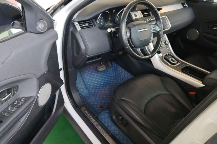 Used Land Rover Range Evoque 2017 2.0T British-Style Prestige Edition Driver Seat