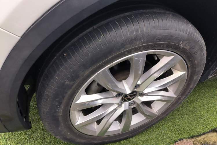 Used Volkswagen T-ROC 2021 280TSI DSG Two-Wheel Drive Elite Connect Edition