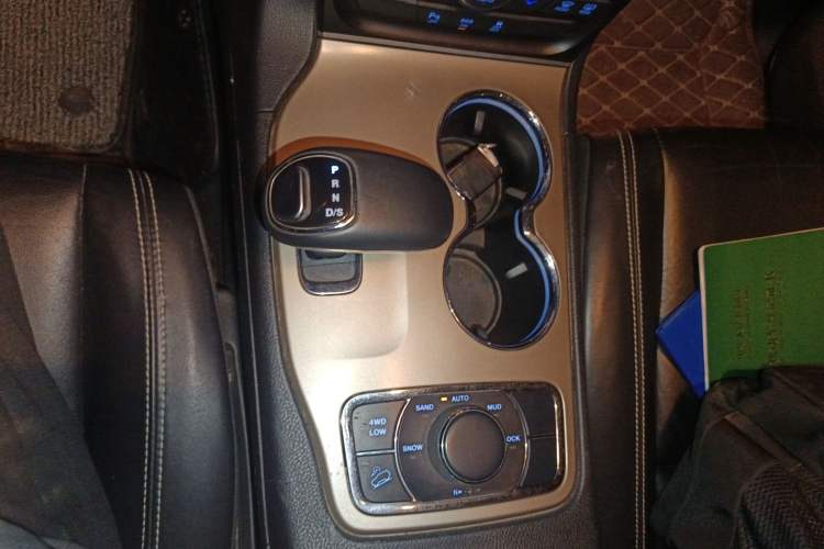 Used Jeep Grand Cherokee 2015 3.0L Comfort Navigation Edition