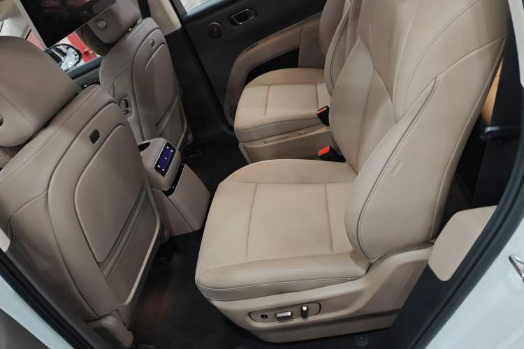 Used Li Auto Li Auto i8 2025 Model Standard Version
