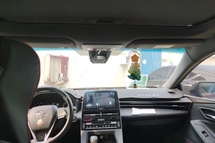 Used Toyota Avalon 2019 2.0L Ambition Edition China VI

