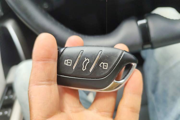 Used MG 4 EV 2023 415 km Range Sea-Faring Champion Edition Interior 1