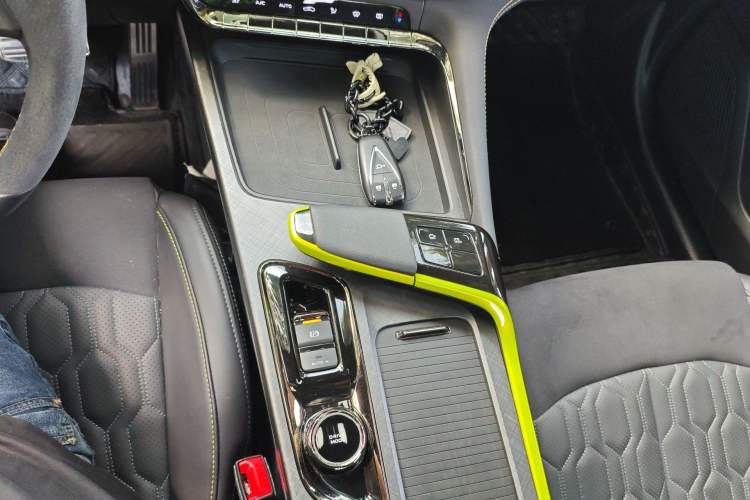 Used CHANGAN UNI-T 2022 1.5T Sport Edition Premium Version