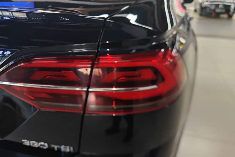 Used Volkswagen Phideon 2021 380TSI Luxury Edition