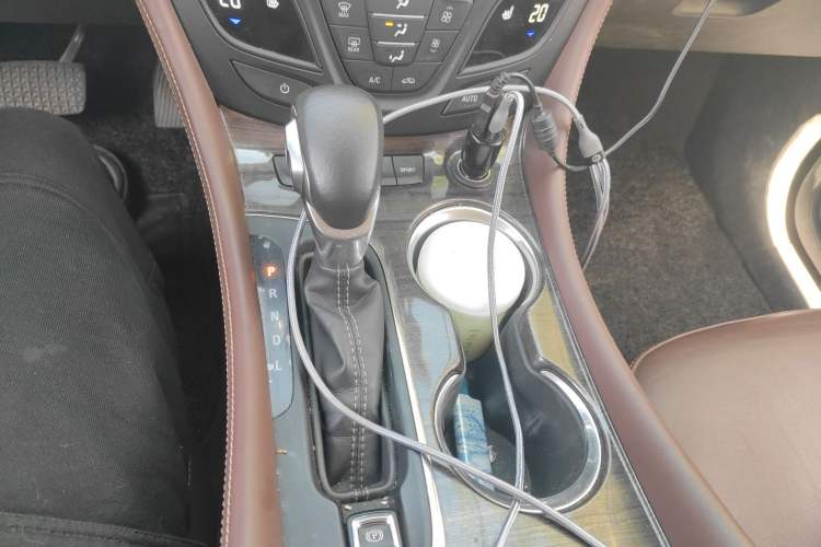 Used Buick Envision 2016 28T Four-Wheel Drive Elite Version Gear Lever