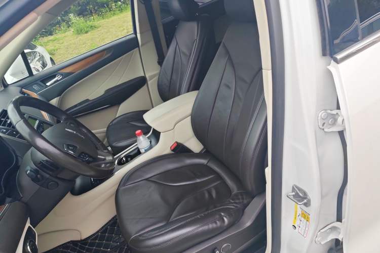 Used Lincoln MKC 2014 2.0T Two-Wheel-Drive Luxury Edition