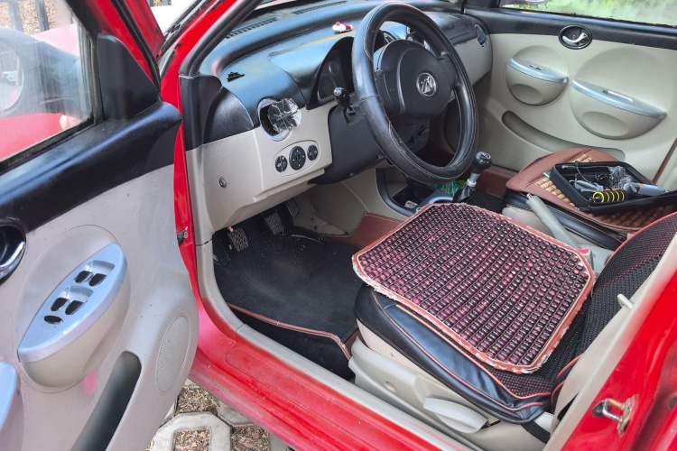 Used Lifan Auto 320 2012 Champion Edition 1.3L Manual Cool Leap Model