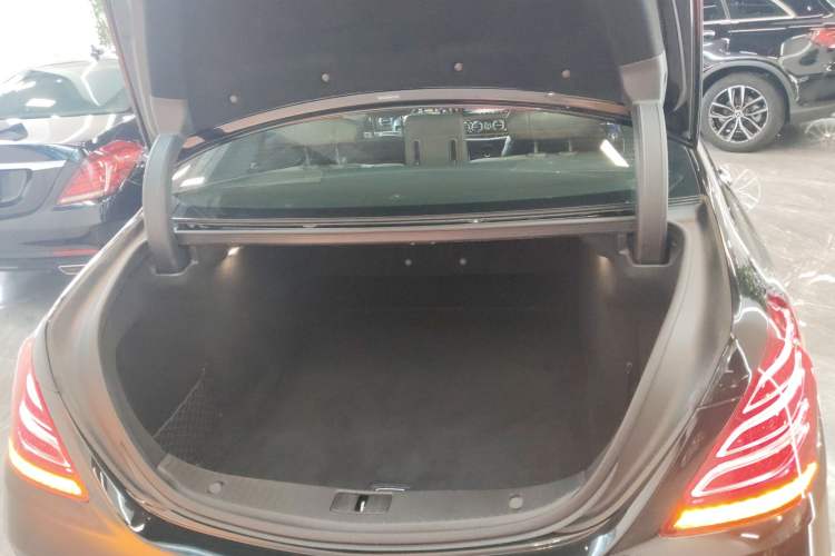 Used Mercedes-Benz S-Class 2014 S 320 L Business Model Trunk