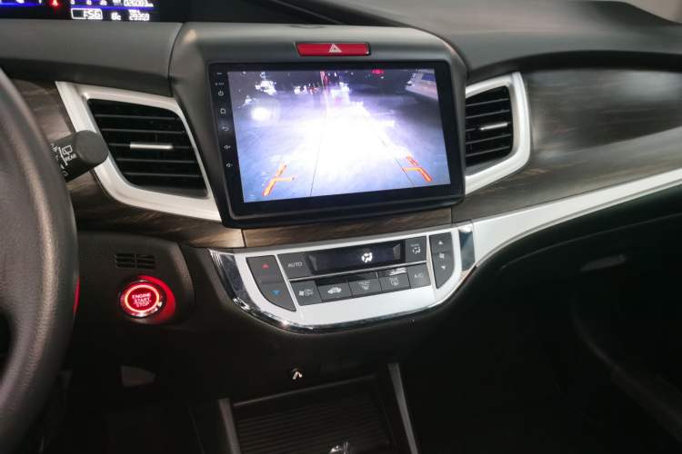 Used Honda Jade 2017 1.8L automatic Comfort version 5 seats