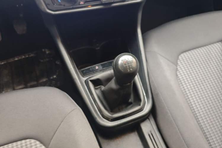 Used Volkswagen Santana 2021 1.5L Manual Fashion Edition Gear Lever