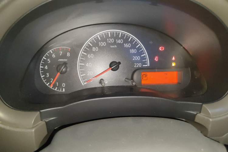 Used Nissan Sunny 2015 1.5XE CVT Comfort Edition Instrument Cluster