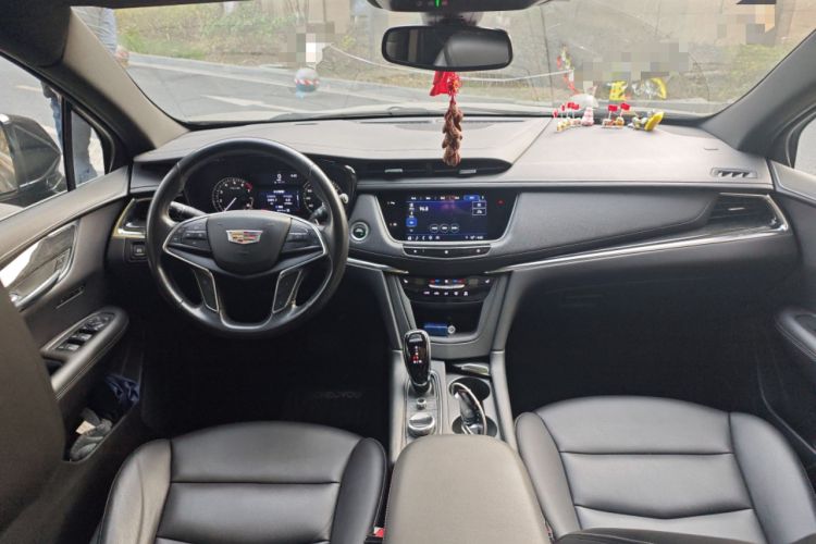 Used Cadillac XT5 2021 28T Luxury Model
