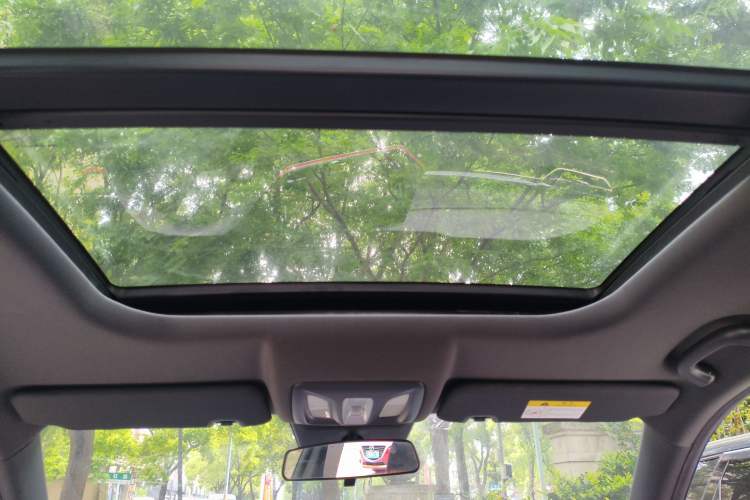 Used CHANGAN OSHAN X5 PLUS 2023 Revised Version 1.5T DCT Navigation Edition