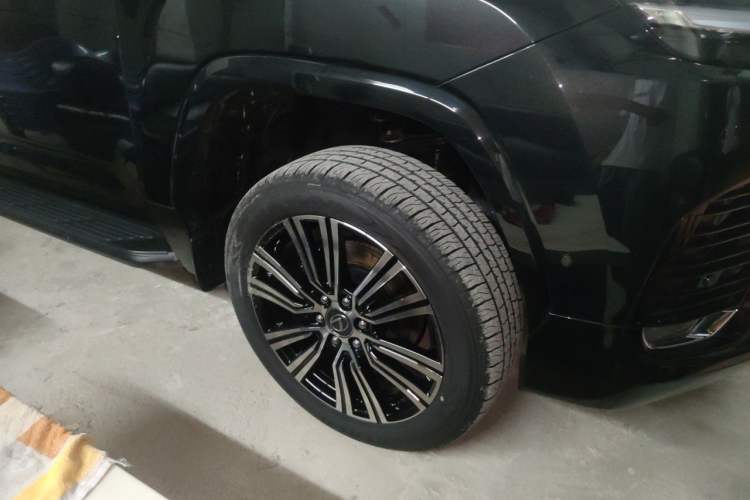 Used Lexus LX 2025 700h Lingjie Edition
