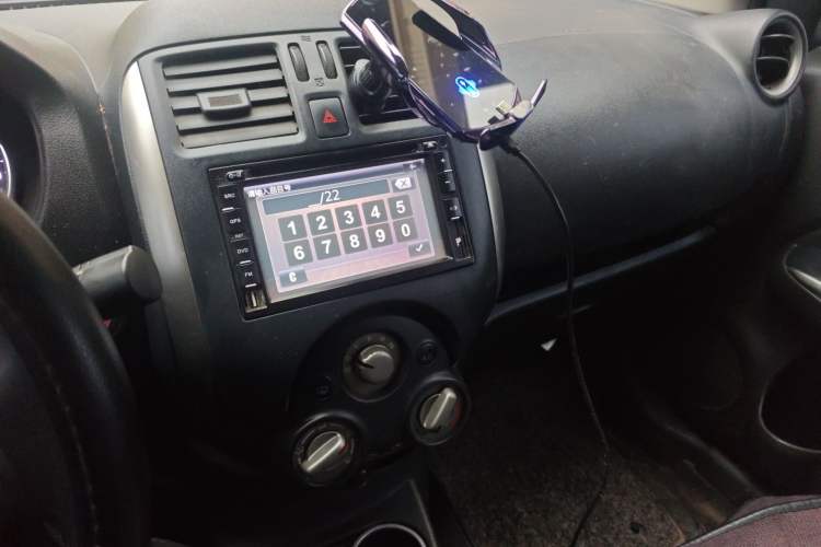 Used Nissan Sunny 2011 1.5XL Manual Deluxe Edition Audio And AC Panel