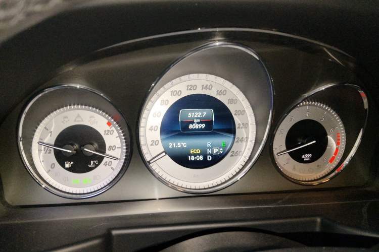 Used Mercedes-Benz GLK-Class 2015 GLK 260 4MATIC Dynamic Edition Ultimate Version
