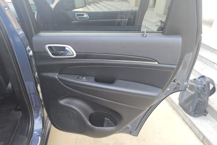 Used Jeep Grand Cherokee 2020 3.0L Elite Navigation Edition
