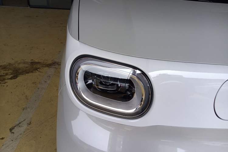 Used Wuling Hongguang MINIEV 2024 3rd Generation 215km Youth Edition Right Front Headlight