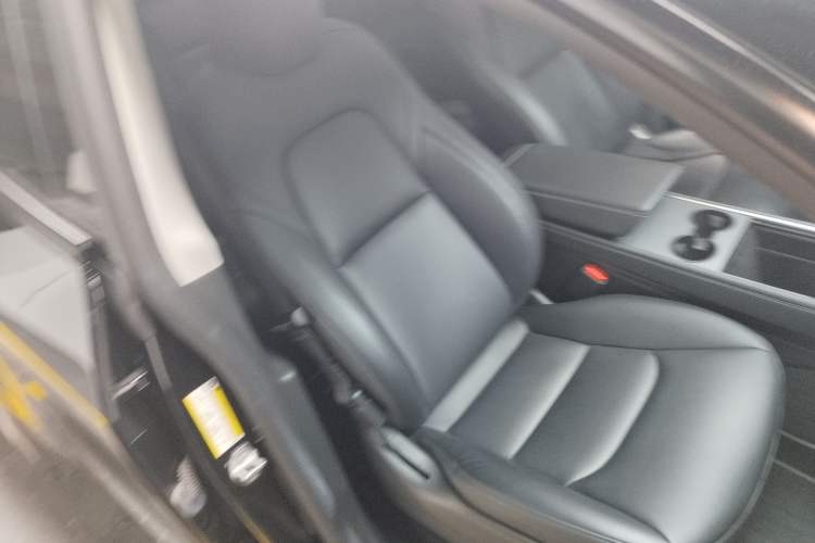 Used Tesla Model Y 2022 Rear-Wheel-Drive Version
