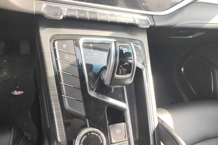 Used Geely Auto Emgrand X7 Sport 2020 1.8TD DCT Smart Connect PRO