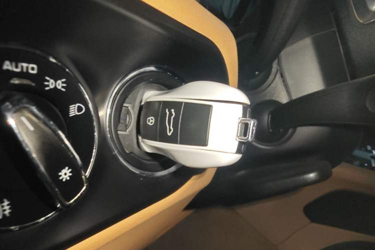 Used Porsche Macan 2014 Macan 2.0T