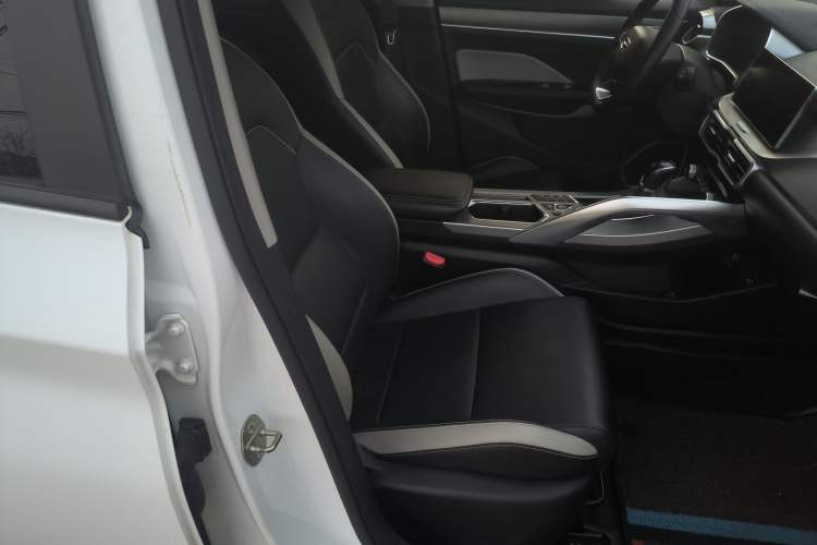 Used Geely Auto Coolray 2020 PRO 240T DCT Hunter Right Front Seat