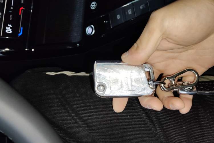 Used Volkswagen Passat 2025 Premium Version 380TSI Dragon Edition Vehicle Key