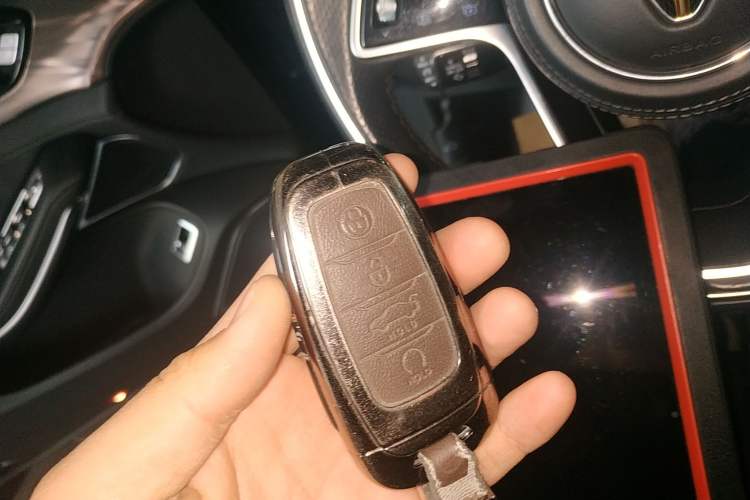 Used Hongqi H9 2022 2.0T Smart Connect Flagship Edition
