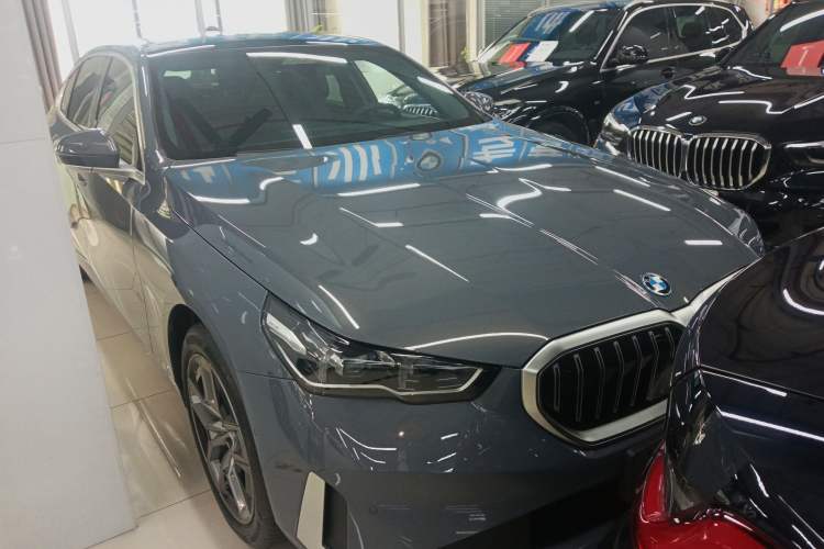 Used BMW i5 2024 eDrive 35L Luxury Package