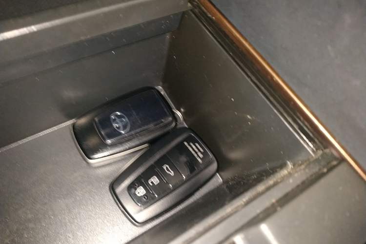 Used Toyota Camry 2019 2.0G Luxury Edition China VI Standard
