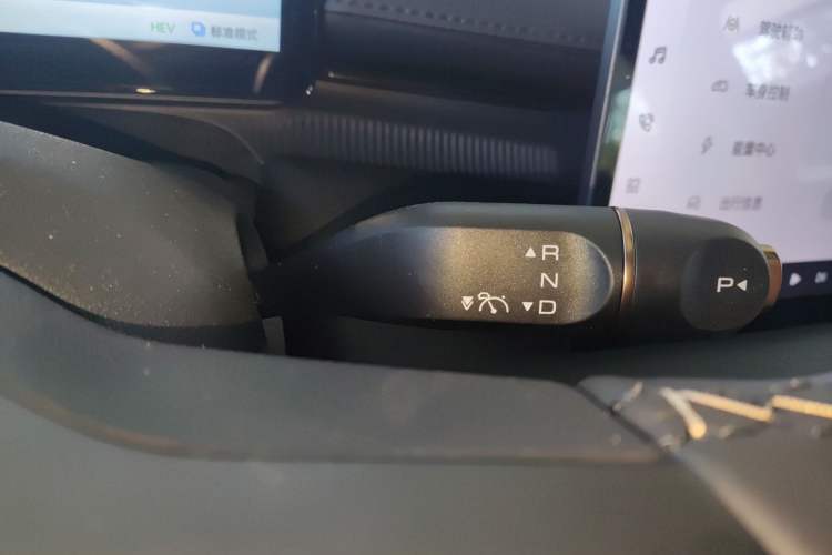 Used Baojun Enjoy 2025 Plug-in Hybrid 140km Luxury Edition