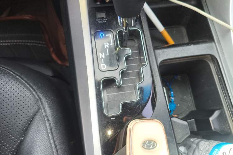 Used Hyundai Sonata 2013 2.4L Automatic Leading Edition China IV Standard