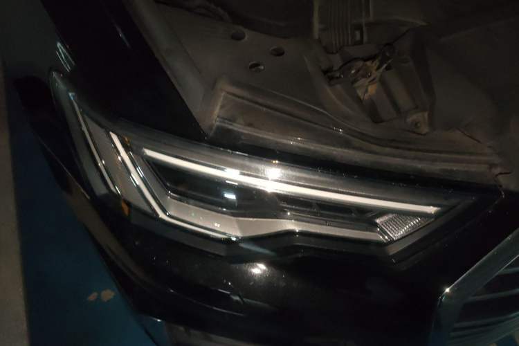 Used Audi A6L 2022 40 TFSI Luxury Dynamic Model Right Front Headlight