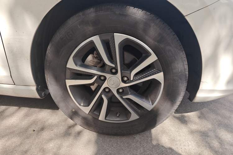 Used Changan Eado 2018 High-Energy Edition 1.6L GDI Manual Pioneer Model China V Standard
