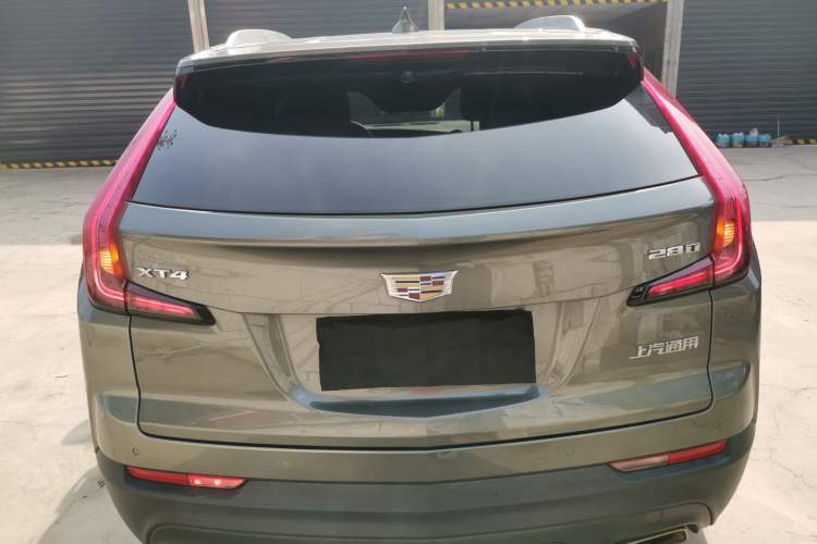 Used Cadillac XT4 2018 28T Two-Wheel Drive Tech Version
