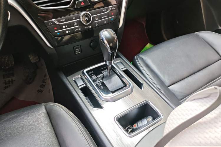 Used Venucia T90 2017 2.0L CVT Smart Edition