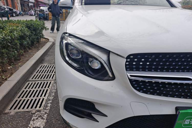 Used Mercedes-Benz GLC 2017 GLC 300 4MATIC Sport Edition