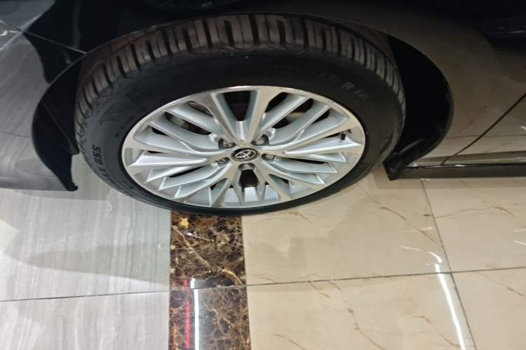 Used Toyota Camry 2018 2.5G Luxury Edition Left Front Wheel Hub