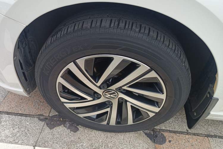 Used Volkswagen Lavida 2022 1.5L Automatic Comfort Edition
