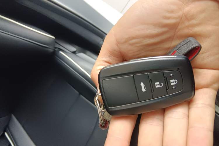 Used Toyota Levin 2019 185T CVT Luxury Edition China VI Standard Vehicle Key