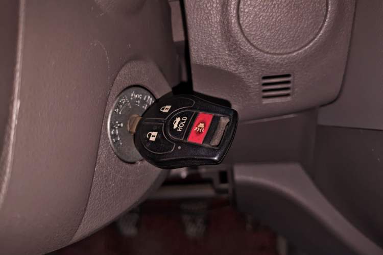 Used Nissan Sunny 2014 1.5XE Manual Comfort Edition Vehicle Key